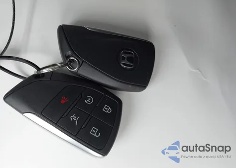 2024 Honda Prologue Touring from USA, damaged, VIN 3GPKHXRJ3RS541148